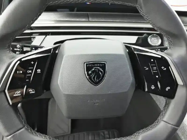Peugeot 5008 hybrid 136 e-dcs6 — photo 42