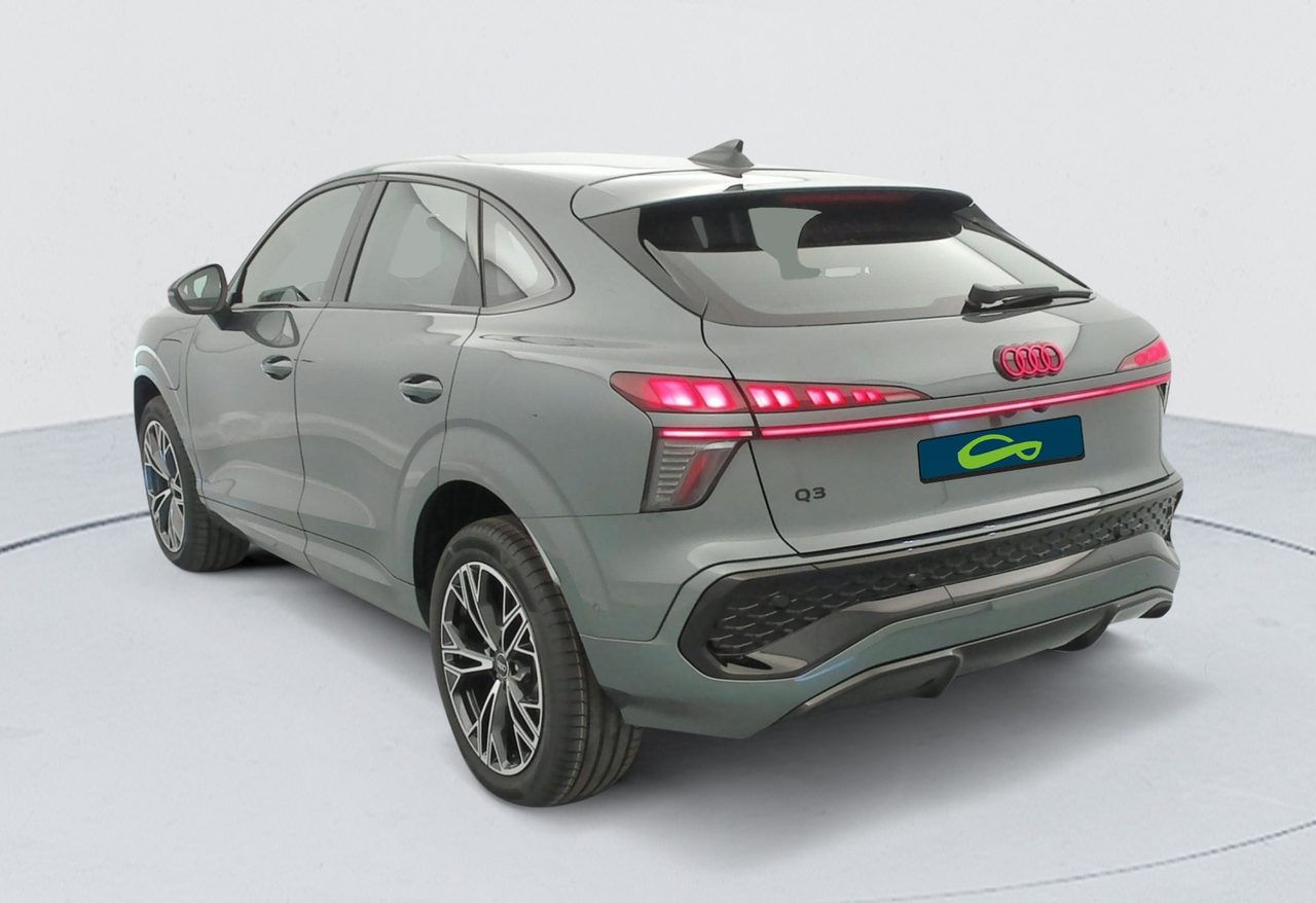 Audi Q3 Sportback — photo 3