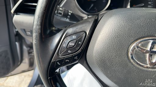 Toyota C-HR 1.8 VVT-i 122 Hybrid CVT - Dynamic – 2018 – 138107 km – Hybride essence – Boîte Automatique — photo 2