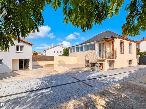 Maison 8 pièces 140 m²