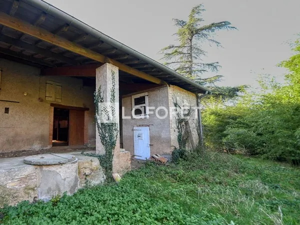 Grange à réhabiliter de 150 m² à vendre à Parisot