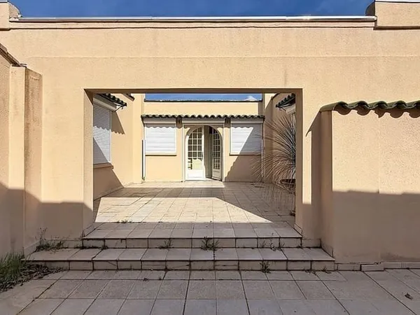 Maison 7 pièces 225 m²