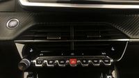 Peugeot 2008 1.2 PureTech 130ch S&S Allure EAT8 — photo 26