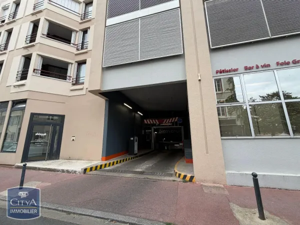 Stationnement Location Châteauroux   44€