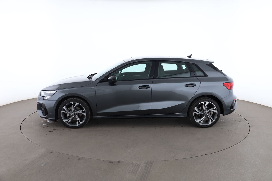 Audi A3 Sportback 35 TFSI mHEV S Line S Tronic 7 — photo 2