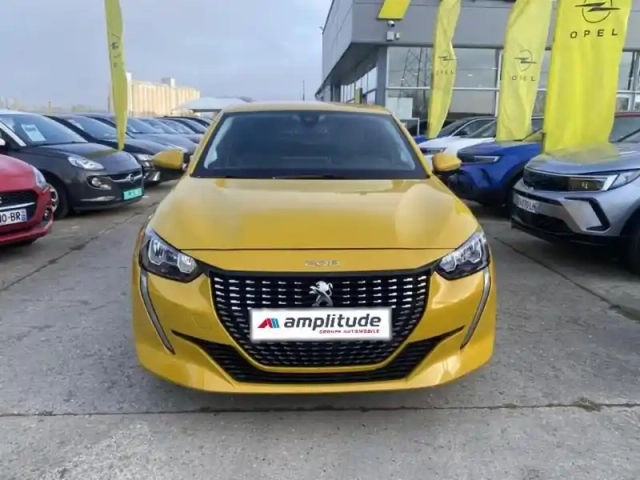 Peugeot 208 1.2 puretech 100ch s&amp;s allure pack — photo 2