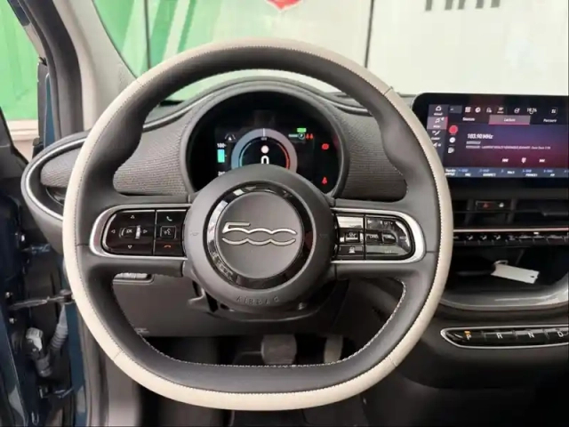 Fiat 500 e 118ch la prima my23 — photo 13