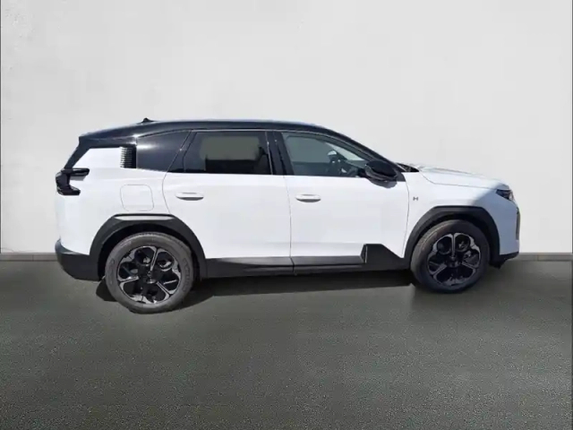 Citroën C5 Aircross hybride rechargeable 195 ch e-eat7 — photo 4