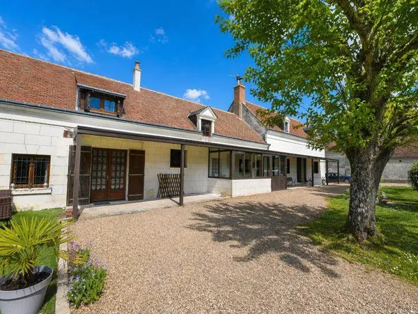 Maison en pierre de 6 pièces principales