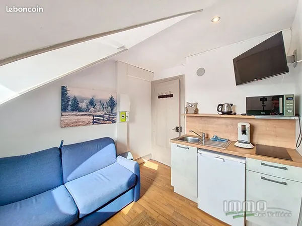 Studio 1 pièce 9 m²