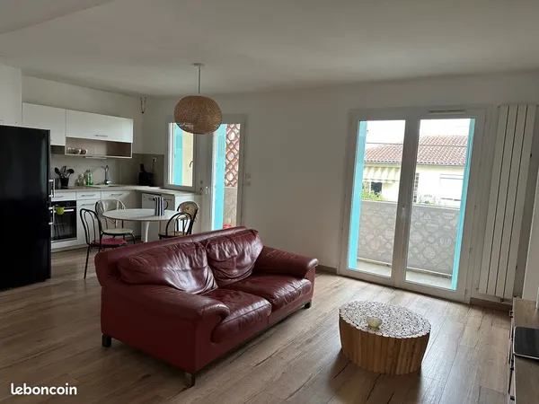 Appartement T3 rénové à louer - Proche centre-ville
