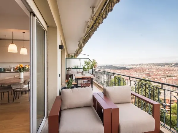 NICE MONT BORON - APPARTEMENT 3 PIECES DE 81M² A VENDRE - TERRASSE - VUE MER ET VILLE - AVANT DERNIE