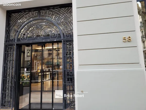 Bureaux, hôtel 193 m²