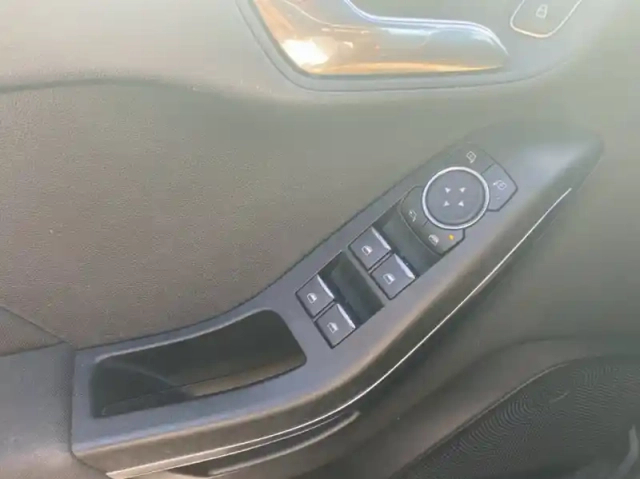 Ford Fiesta 1.0 ecoboost 140ch stop&amp;start st-line 5p euro6.2 — photo 6