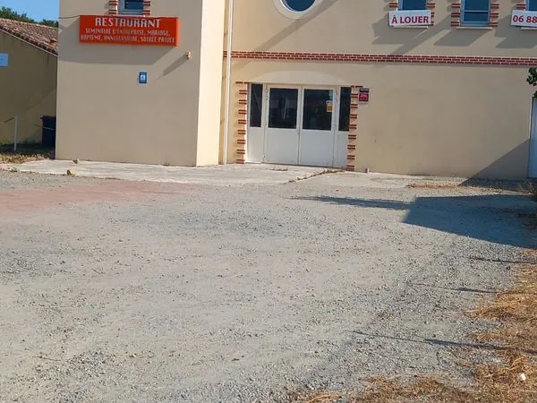 Batiment recent 150 m2