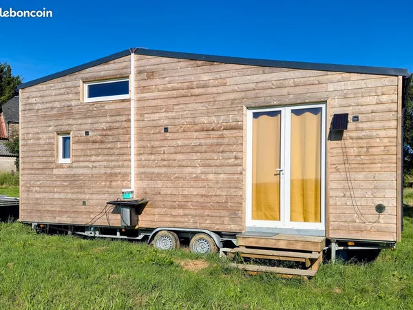 Tiny house