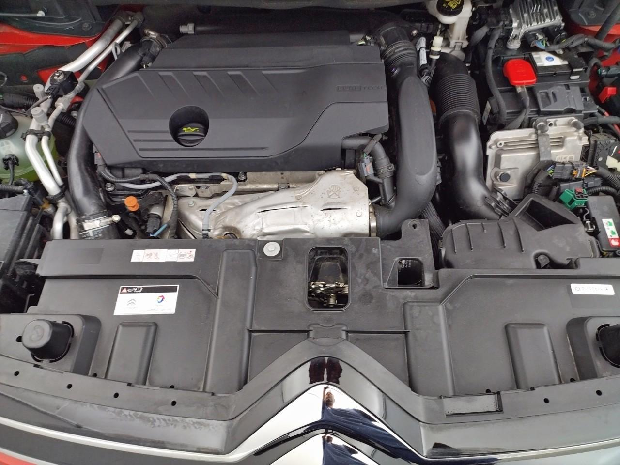 Citroën C5 Aircross hybride rechargeable 225 s&s e-eat8 feel — photo 15