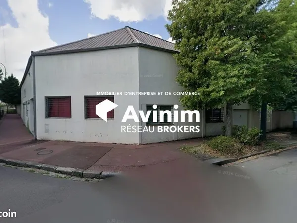 Local 606 m² Saint-Maur-des-Fossés