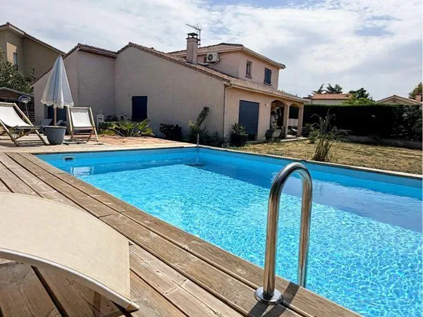 Annonay - Maison familiale 142m2 - 5 chambres - piscine - quartier résidentiel