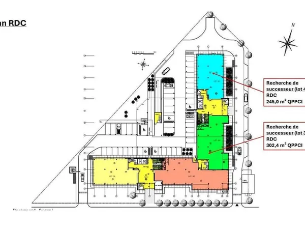 Bureau 247 m²