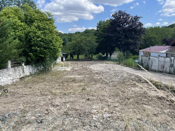 Terrain 1054 m²