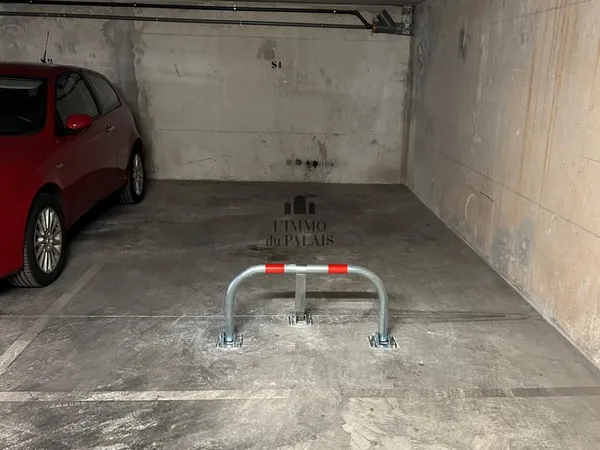 A LOUER ! PARKING 15 RUE FORTIN - SECTEUR TIMONE