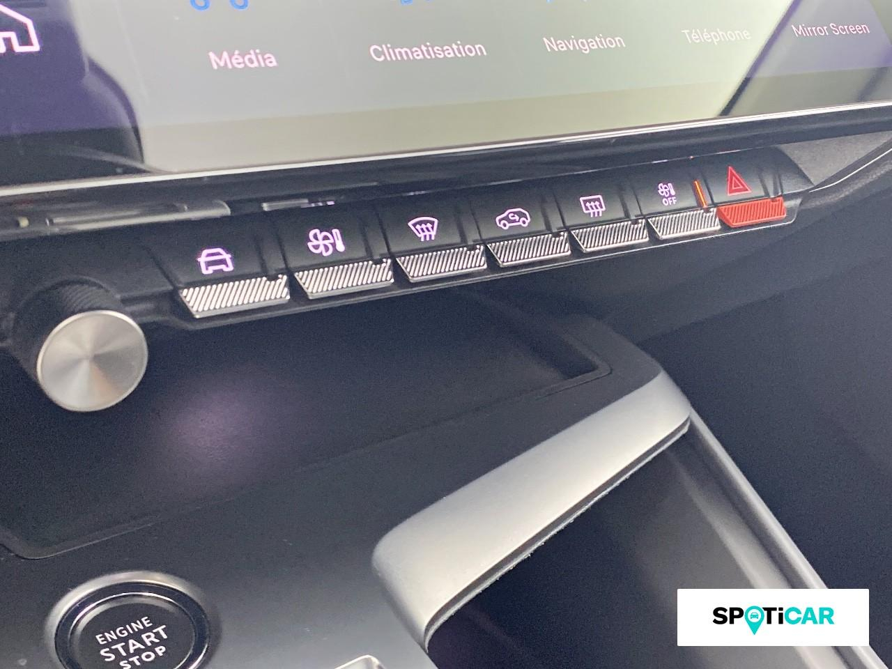 Peugeot 308 sw phev 180ch allure e-eat8 — photo 15