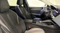 Peugeot 308 PHEV 180ch Allure Pack e-EAT8 — photo 15