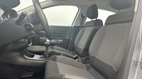 Citroen C3 1.2 PureTech 110ch S&S Shine 120-123g — photo 9