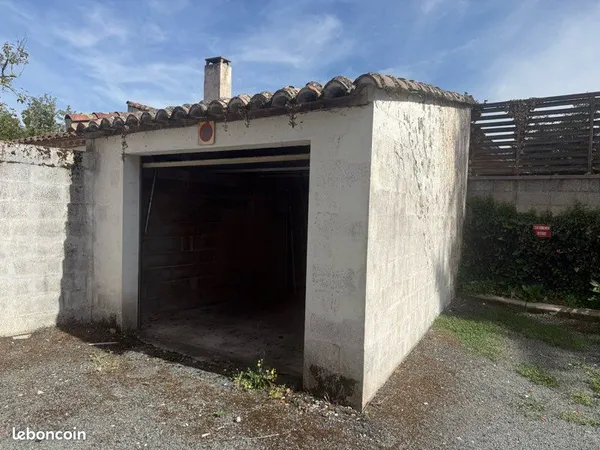 Garage 13 m2 - « Avenue d'Eysses » - Sécurisé