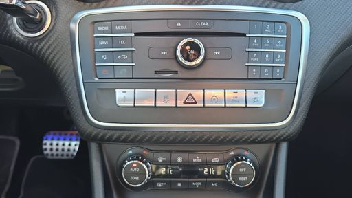 Mercedes Classe A 45 AMG 381 4Matic 7G-DCT - AMG – 2016 – 116433 km – Essence – Boîte Automatique — photo 24