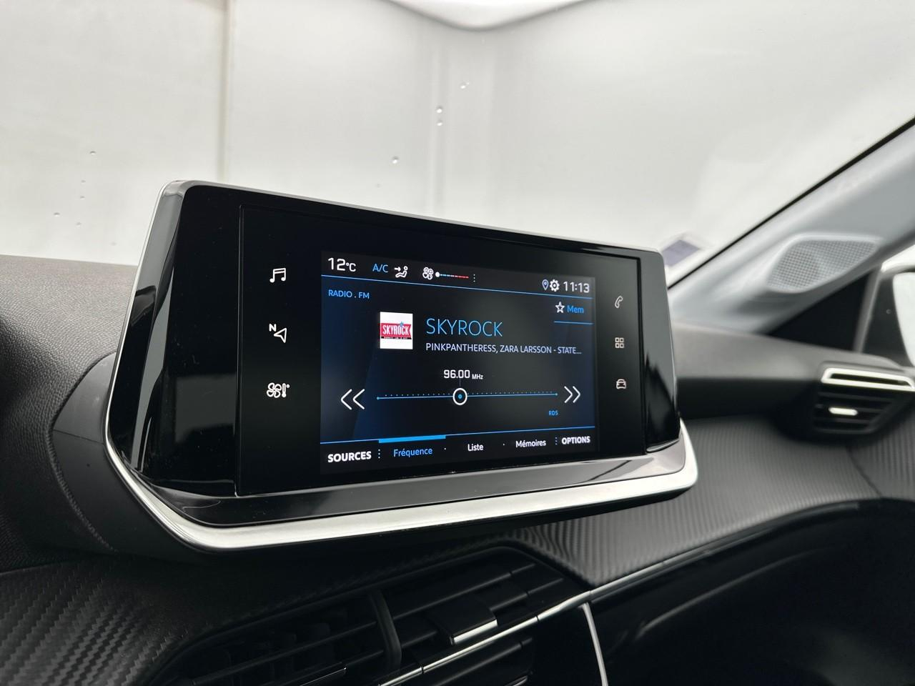 Peugeot 208 puretech 100 s&s bvm6 style — photo 22