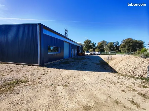 LOCAL D'ACTIVITE 177 m² SAINT-SAVIN