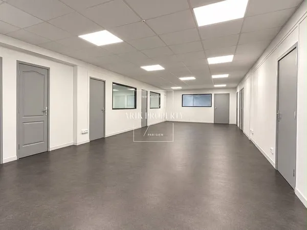 Local 150 m²