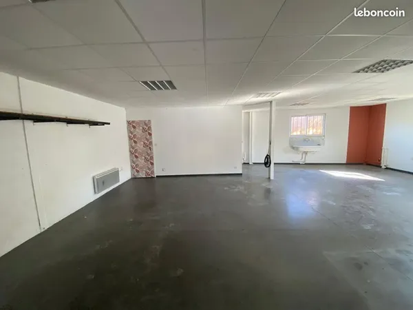 Batiment industriel (bureaux/entrepot) A LOUER/VENDRE