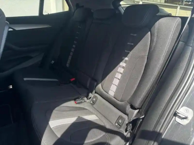 Bmw X2 sdrive18ia 140ch lounge dkg7 euro6d-t 129g — photo 7