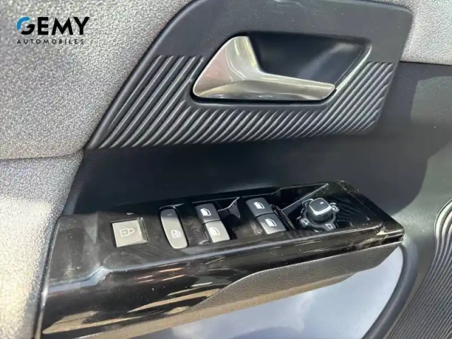 Citroën C5 Aircross hybride rechargeable 195 ch e-eat7 — photo 17