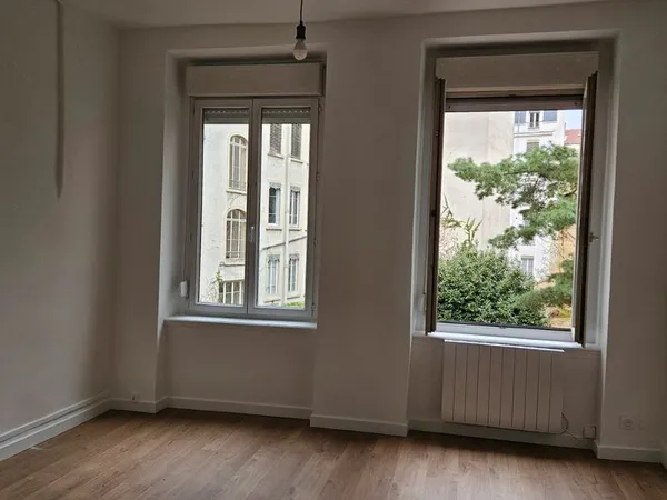 Studio 23m2 quartier Voltaire - idéal étudiant•e