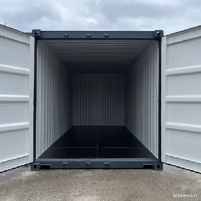 Box / Stockage / Garage / Parking / Garde-meuble sur un site sécurisé
