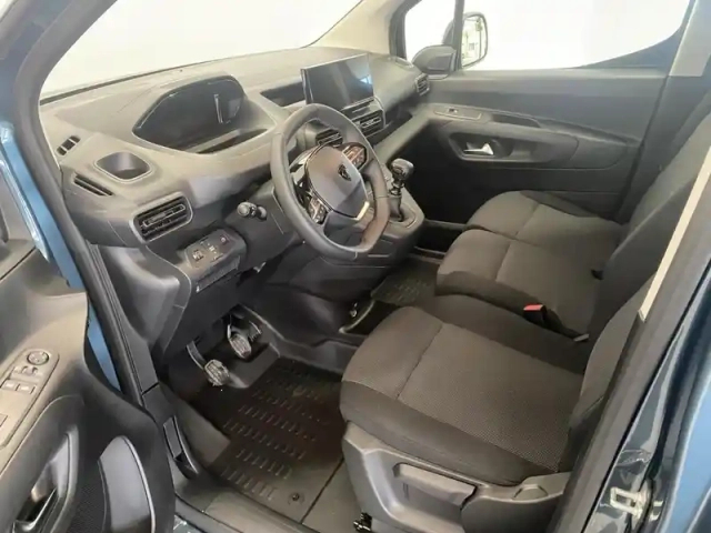 Peugeot Partner m diesel 100ch pro skill — photo 9