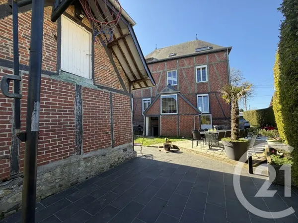 Maison 13 pièces 227 m²