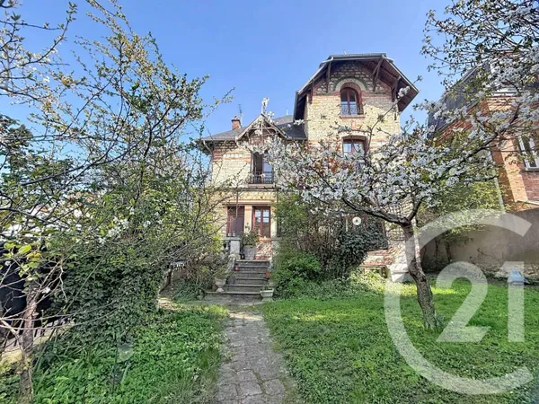 Maison 7 pièces 145 m²