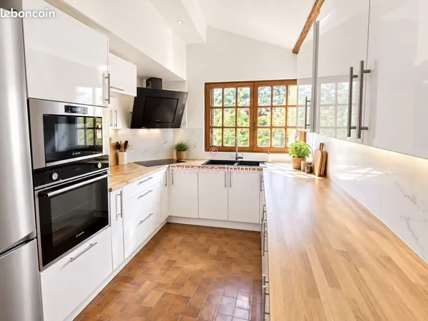 Immeuble 6 pièces 110 m²