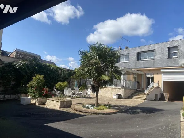 Maison 7 pièces 207 m²