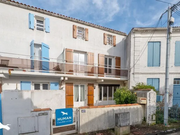 Maison de ville de 4 pièces principales