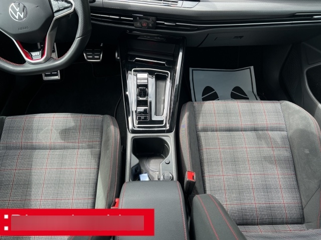 Volkswagen Golf 8 — photo 8
