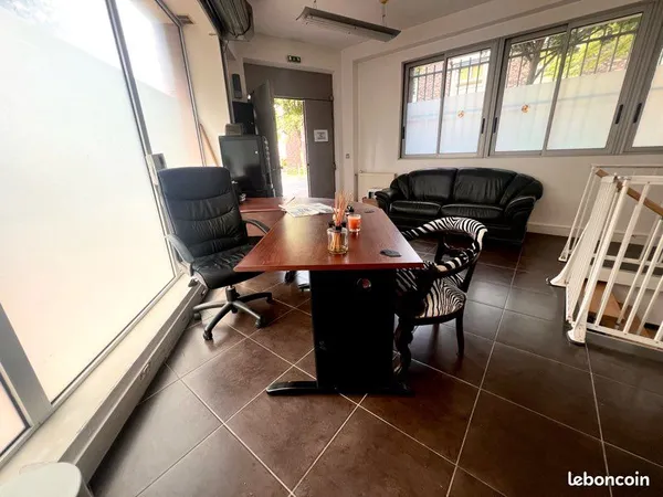 Murs de bureaux 90m2