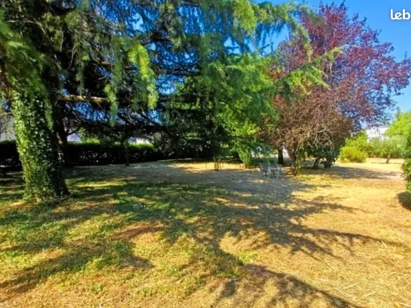 Terrain 741 m² Bourg Les Valence