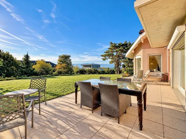 A VENDRE NOUVEAUTÉ À LOISIN - MAISON FAMILIALE T5 DE 200 M² AVEC VUE LAC LÉMAN ET JURA (74)