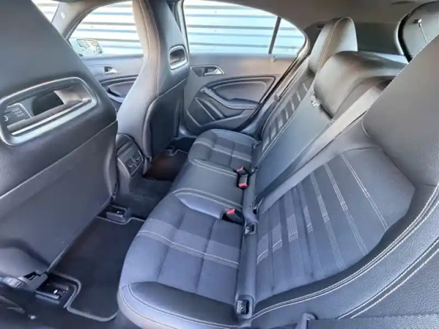 Mercedes Classe A 200 d sensation — photo 10